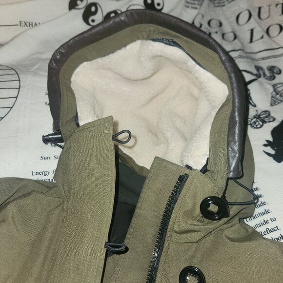 Canada Goose Finnegan Parka - Picture 3 of 16